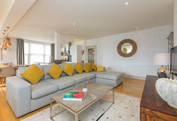 Spend days on the beach and exploring the harbour before returning to unwind in style!