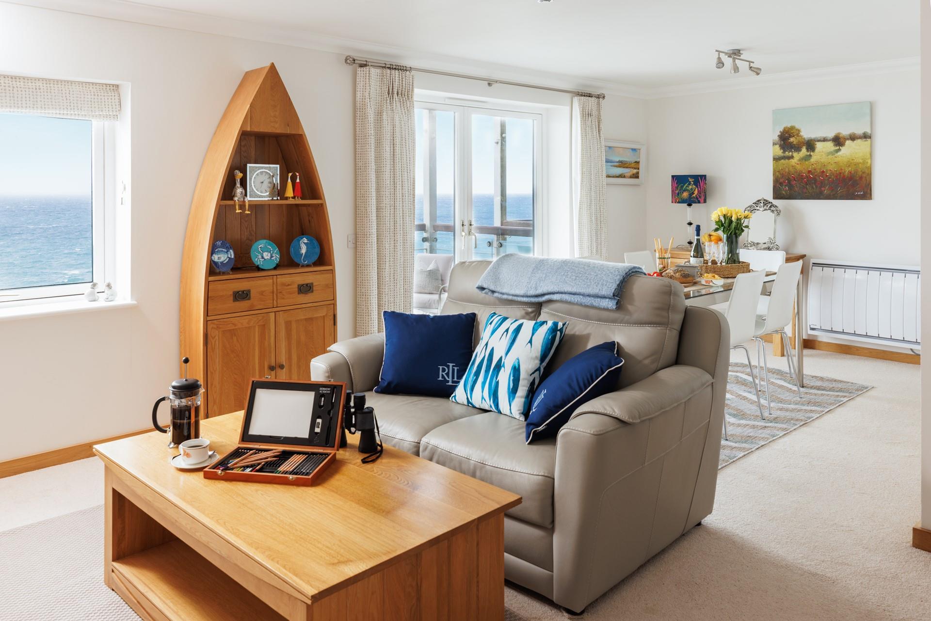 Watch the waves roll by from the comfort of the sofa. 