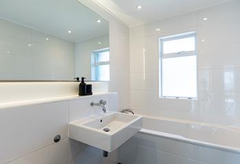 Minimalist and sleek, you'll find yourself getting ready with ease in the mornings.
