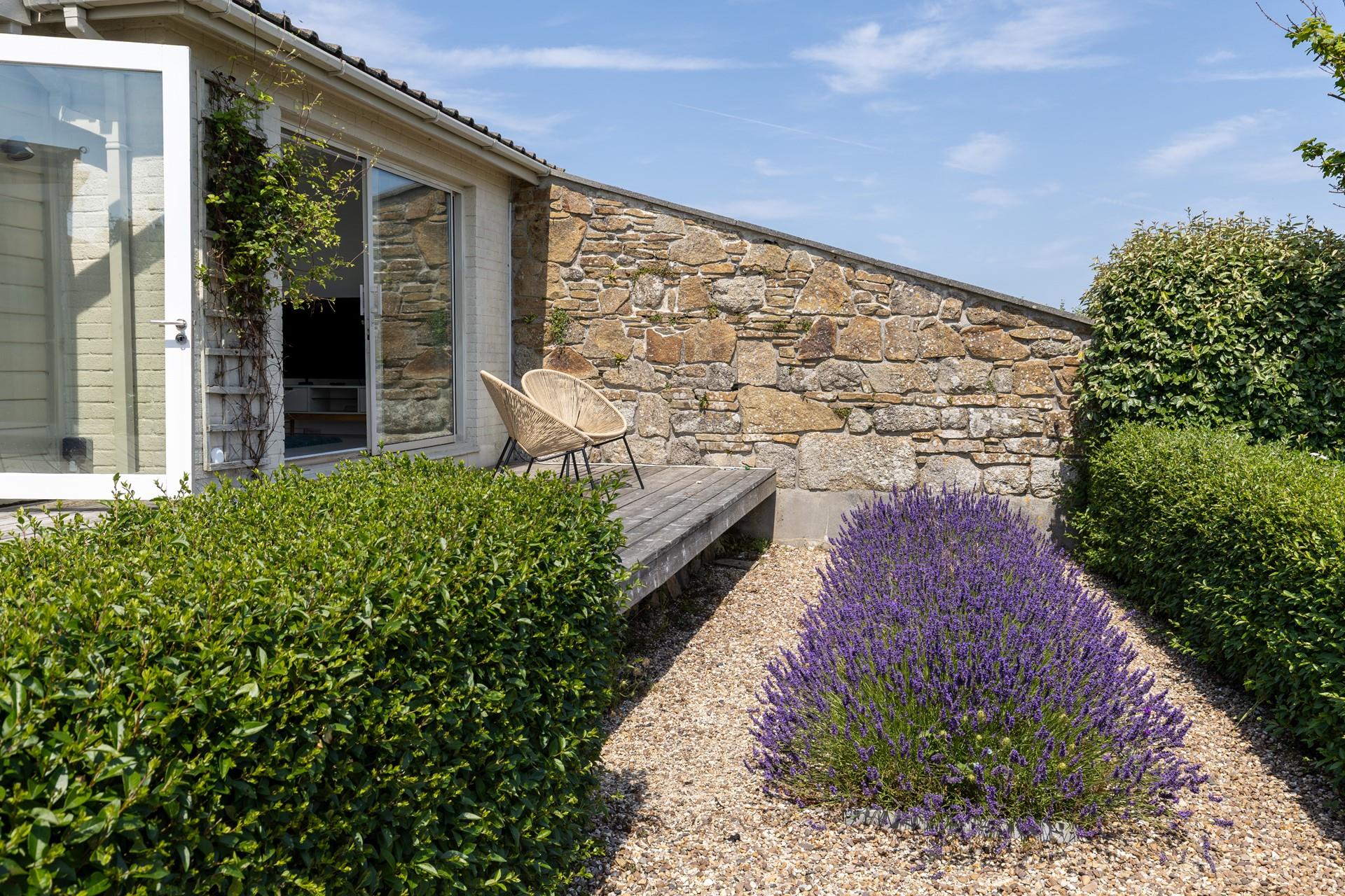 The vast windows mean you can enjoy Anchor Watch all year round - perfect for summer, ideal for storm-watching in winter!