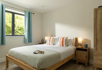 Comfortable king size beds await in both the ground floor bedrooms.