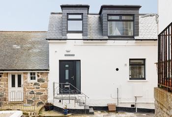 Watch House is a modern escape in the heart of St Ives.