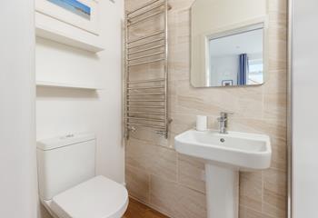 The en suite bathroom has all you need!