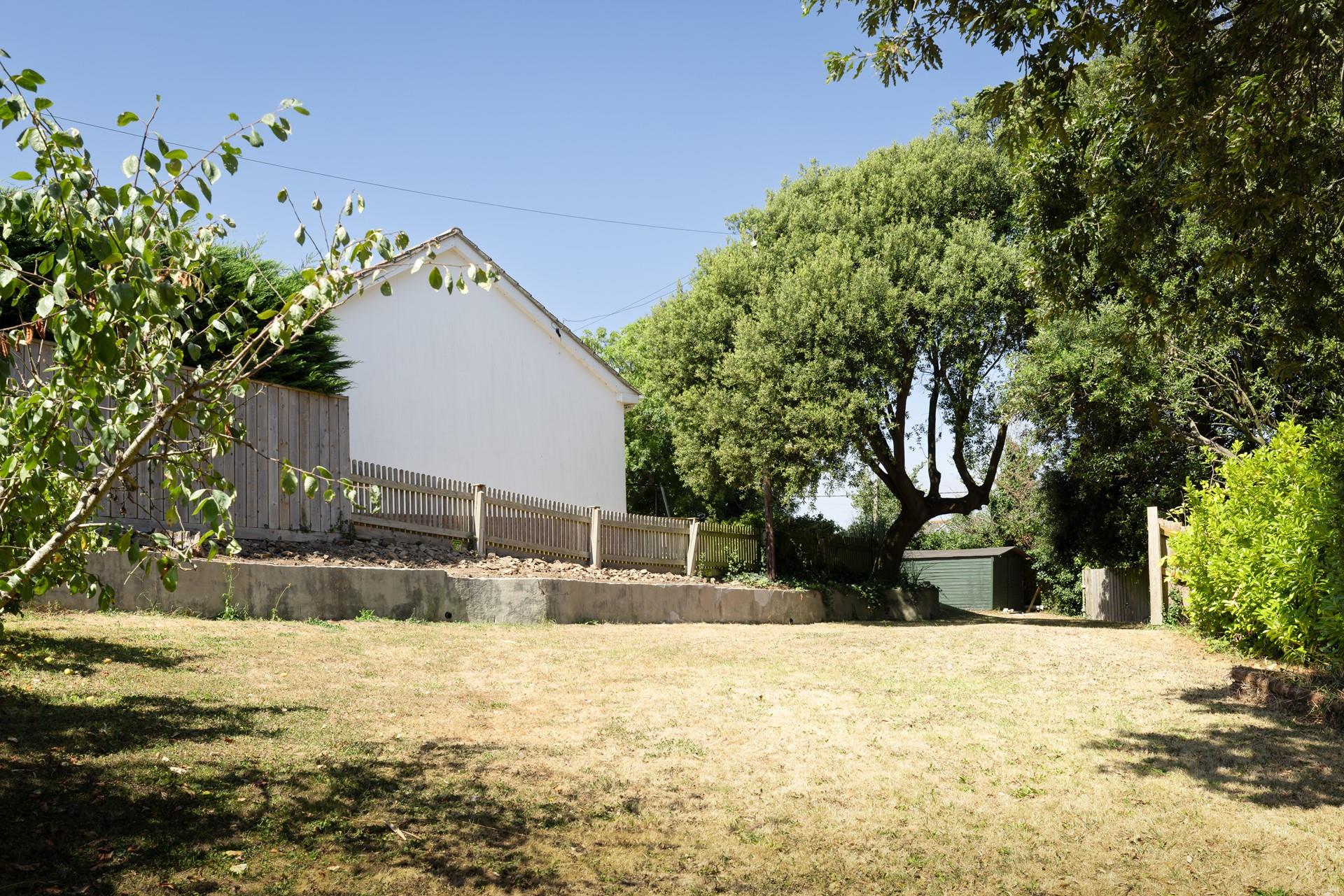 The wraparound garden gives you plenty of space for fun and games with all the family. 