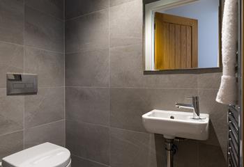 The twin room also has a handy en suite!