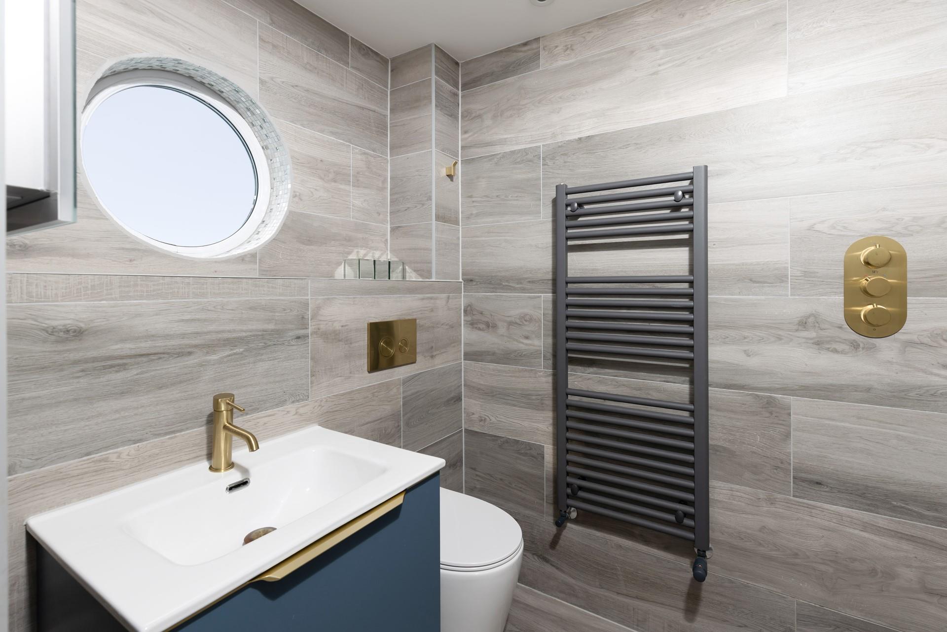 The ensuite is the perfect spot to get ready for the day. 