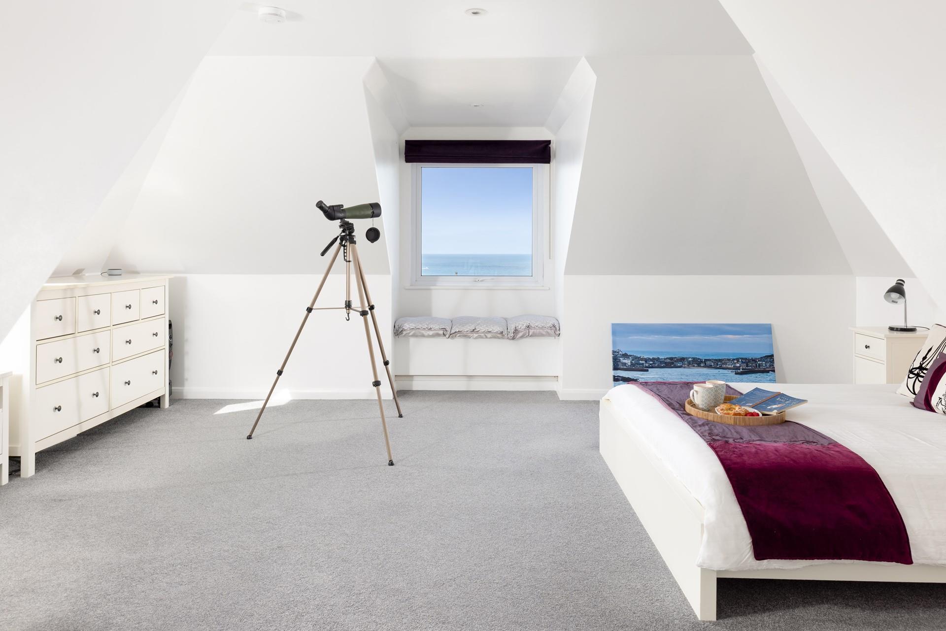 Start the day with views of the ocean and end it stargazing through the telescope. 