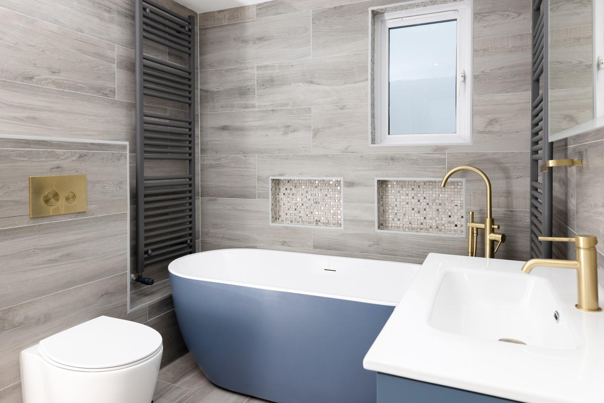 Soak in the tub after a day of exploring the coastal footpaths. 